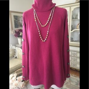 APT9 NWT turtleneck sweater/buttons down sleeve size S